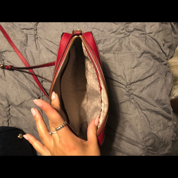 Michael Kors Jet Set Crossbody - Picture 5 of 5